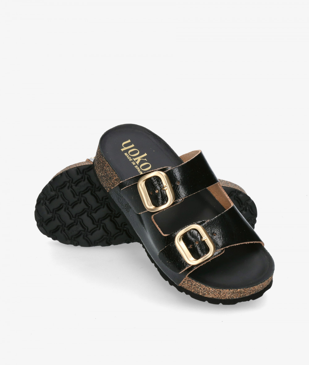 Yokono Sandals  WIWI 003 in black patent leather Yokono Sandals  WIWI 003 in black patent leather