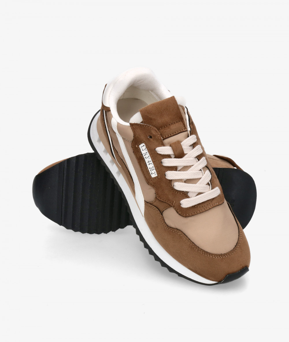 Deportivos CORINA  M5580 en beige Deportivos CORINA  M5580 en beige