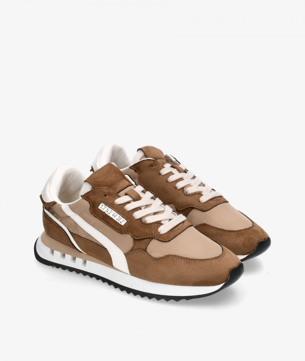 Deportivos CORINA  M5580 en beige Deportivos CORINA  M5580 en beige