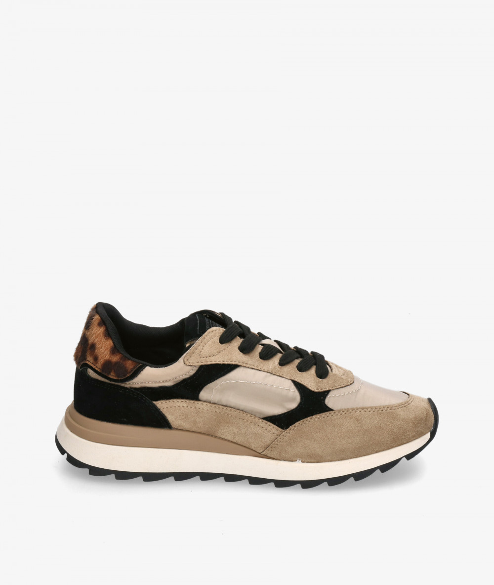 Deportivos CORINA  M5550 en beige Deportivos CORINA  M5550 en beige