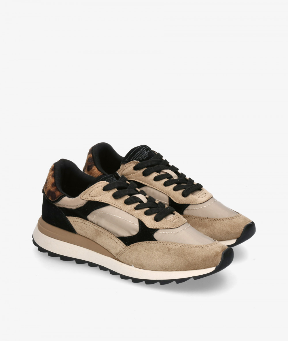 Deportivos CORINA  M5550 en beige Deportivos CORINA  M5550 en beige