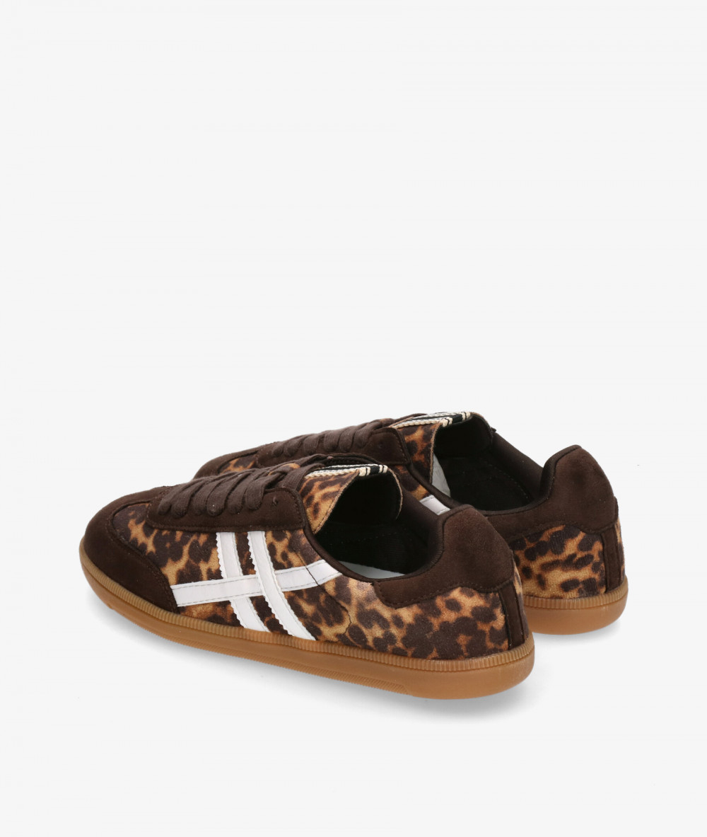Deportivos CORINA  M5520 en leopardo  Deportivos CORINA  M5520 en leopardo