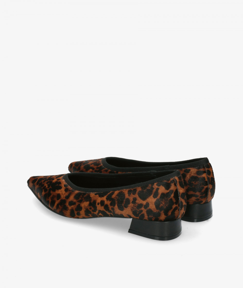 Salones Stephen Allen LAUR-8   K19123-38 en leopardo  Salones Stephen Allen LAUR-8   K19123-38 en leopardo