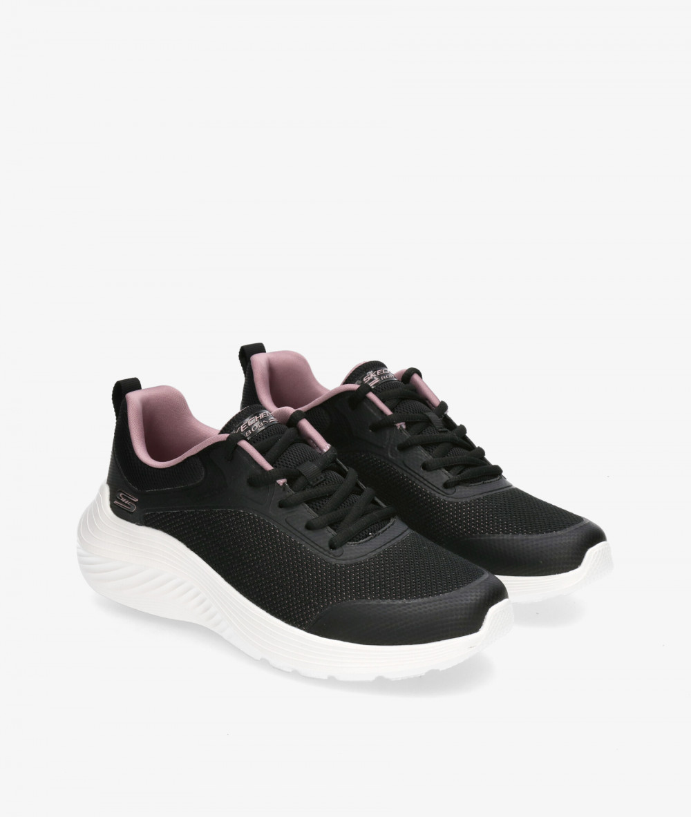 Deportivos Skechers 117681 en negro Deportivos Skechers 117681 en negro