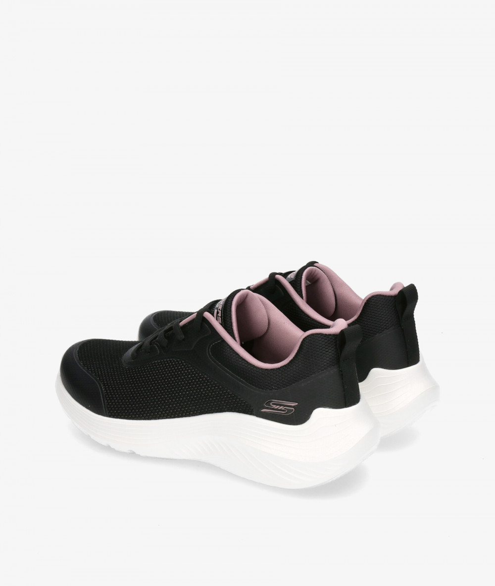 Deportivos Skechers 117681 en negro Deportivos Skechers 117681 en negro