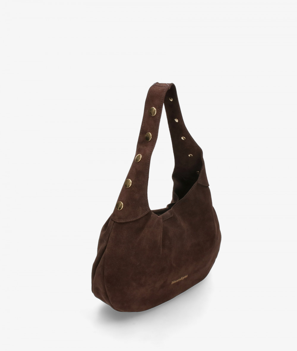 Elevate your look! Our Bag collection a combination of design, quality and comfort for your daily outfits Elevate your look! Our Bag collection a combination of design, quality and comfort for your daily outfits