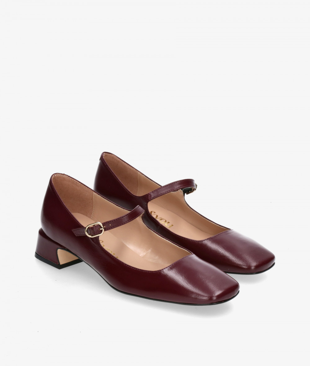 bloom&you Mercedes SOFIA in burgundy bloom&you Mercedes SOFIA in burgundy