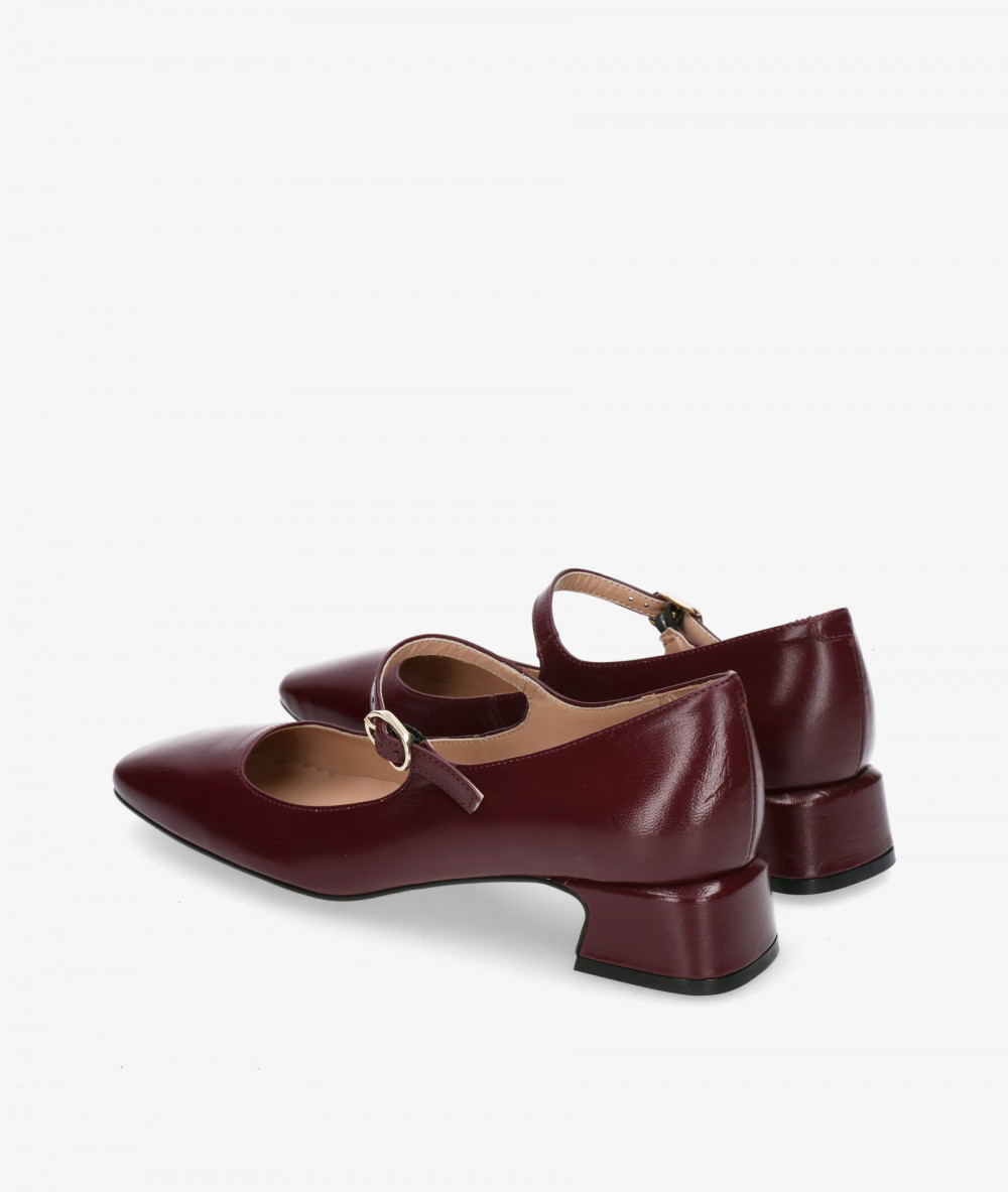 bloom&you Mercedes SOFIA in burgundy bloom&you Mercedes SOFIA in burgundy