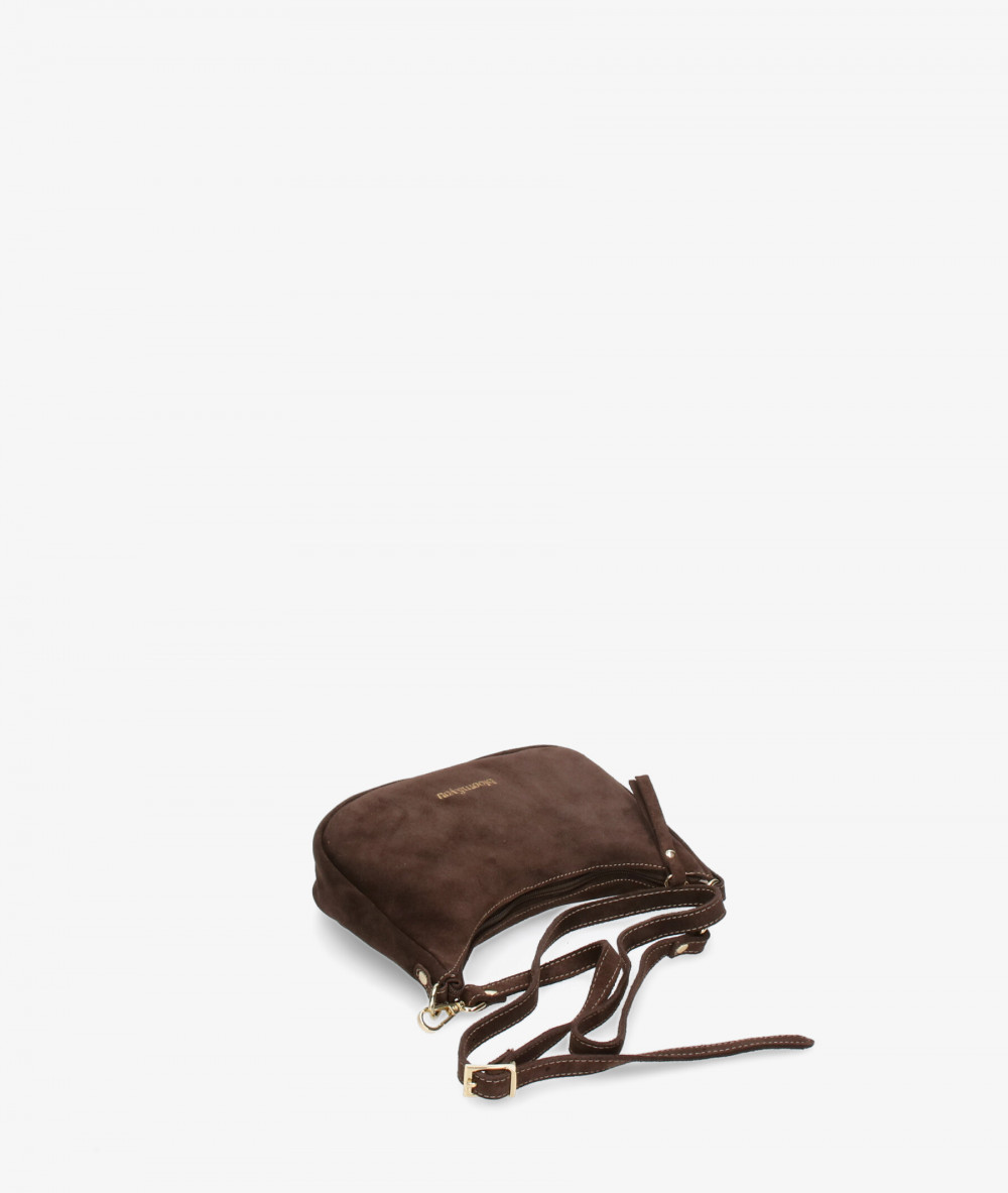 Elevate your look! Our Bag collection a combination of design, quality and comfort for your daily outfits Elevate your look! Our Bag collection a combination of design, quality and comfort for your daily outfits
