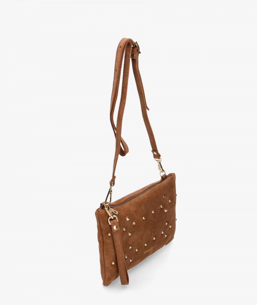 Elevate your look! Our Clutch bag collection a combination of design, quality and comfort for your daily outfits Elevate your look! Our Clutch bag collection a combination of design, quality and comfort for your daily outfits