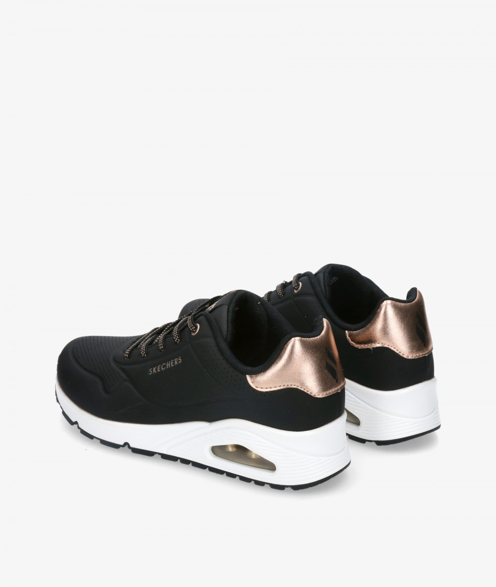 Deportivos Skechers 155196 en negro Deportivos Skechers 155196 en negro