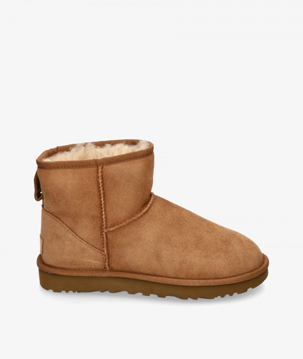 Botines UGG  CLASSIC MINI II en cuero Botines UGG  CLASSIC MINI II en cuero