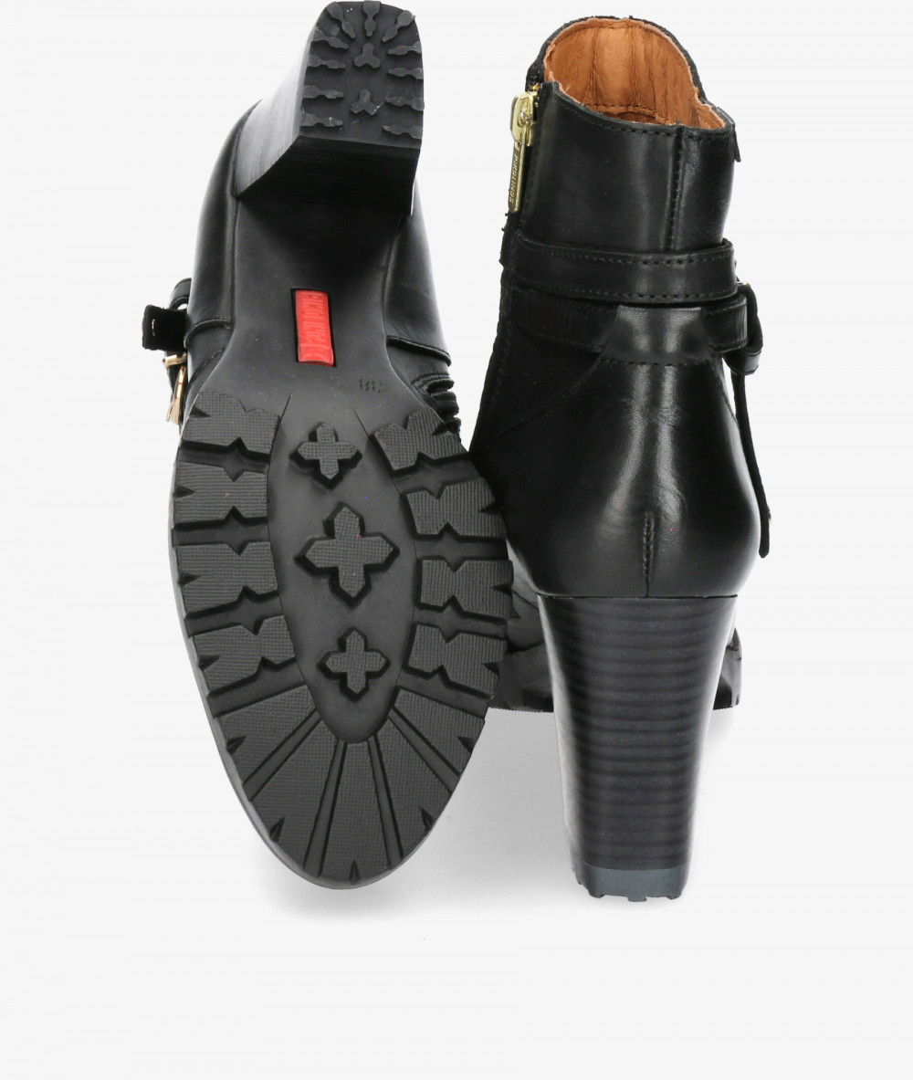 Botines Pikolinos  W7M-8806 en negro