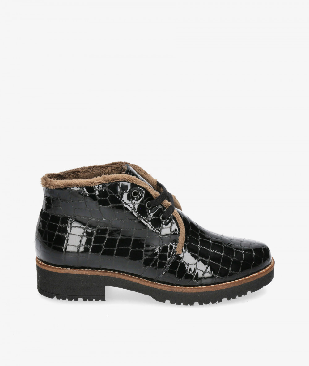 Botines Pitillos  10773 en charol negro Botines Pitillos  10773 en charol negro