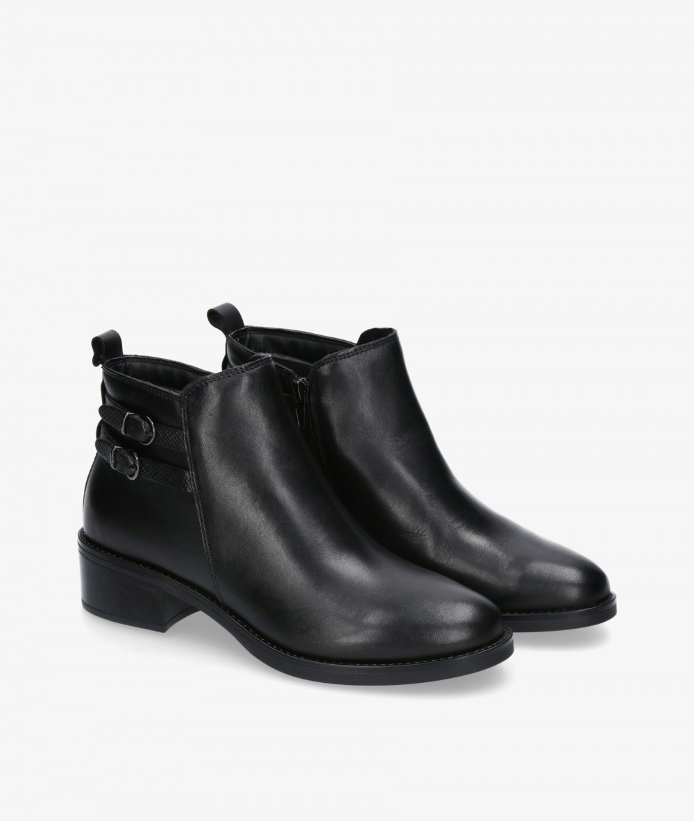 Botines Traveris  LOR35-2743 en negro Botines Traveris  LOR35-2743 en negro