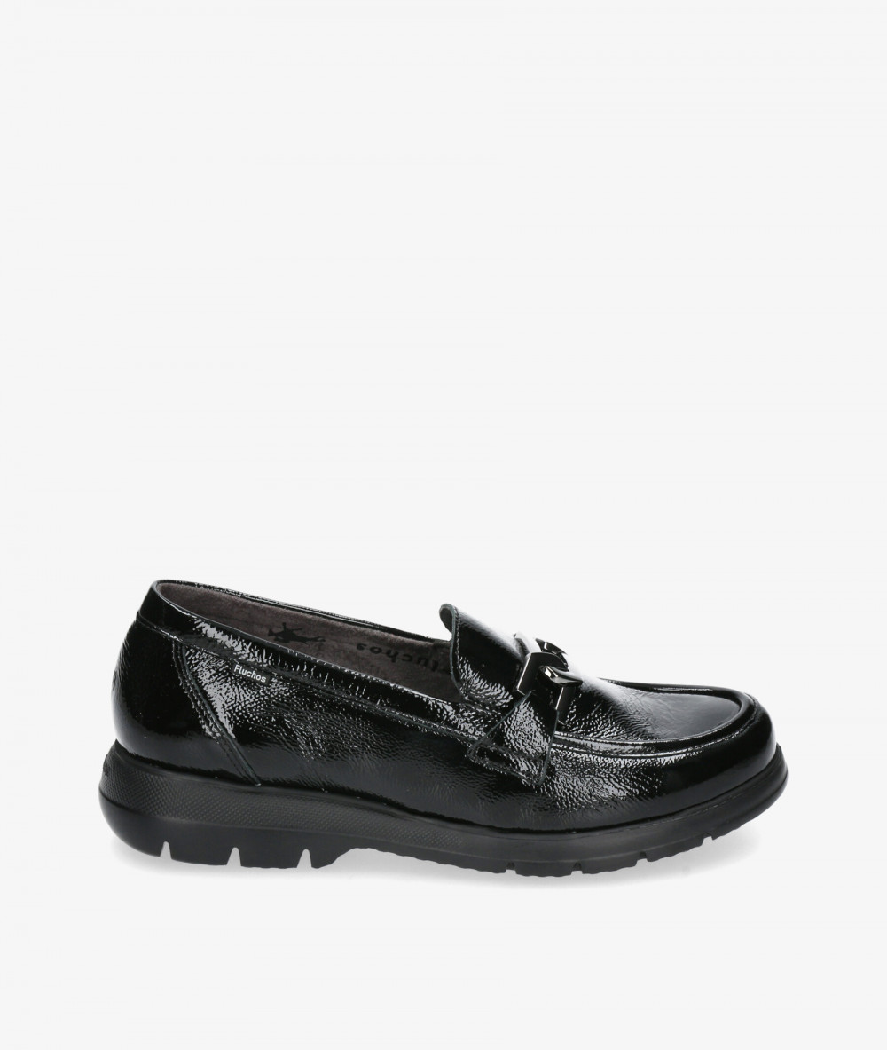 Mocasines Fluchos F1794 en charol negro Mocasines Fluchos F1794 en charol negro