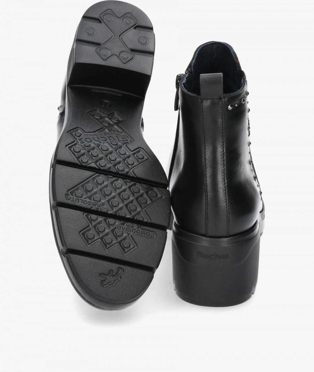 Botines Fluchos  F2109 en negro