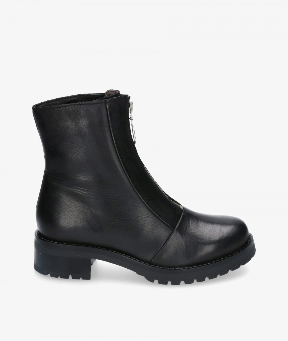 Traveris Ankle boots  B-1377 M in black Traveris Ankle boots  B-1377 M in black