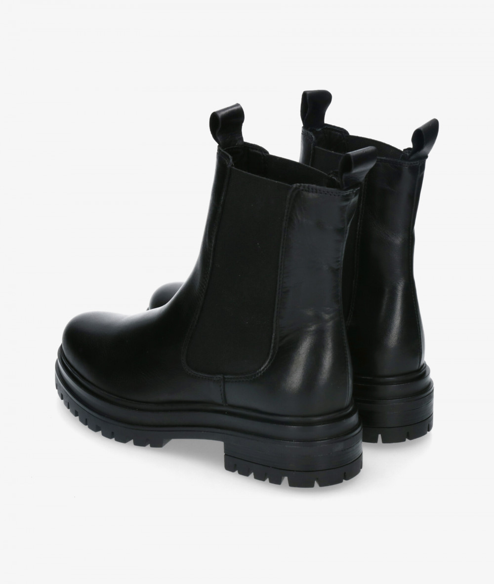 Botines Traveris B 2577 en negro