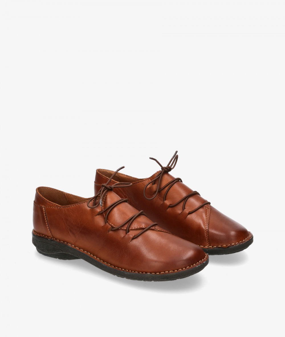 Zapatos planos Traveris IB16353 en cuero Zapatos planos Traveris IB16353 en cuero