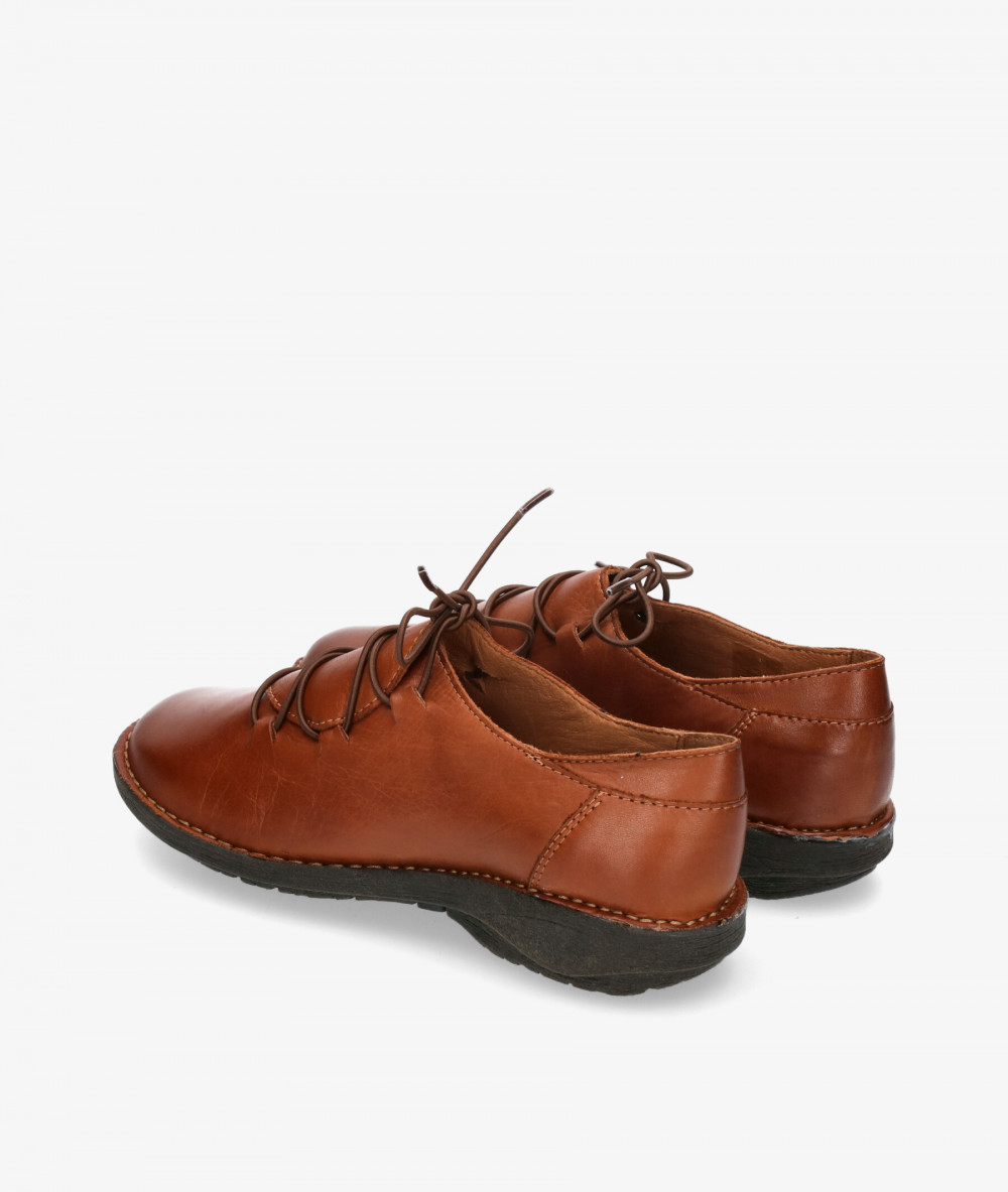 Zapatos planos Traveris IB16353 en cuero Zapatos planos Traveris IB16353 en cuero