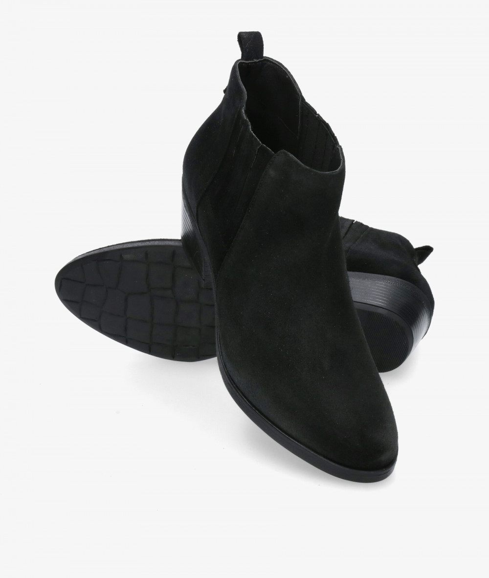 Botines Funny Lola  3450 en serraje negro Botines Funny Lola  3450 en serraje negro