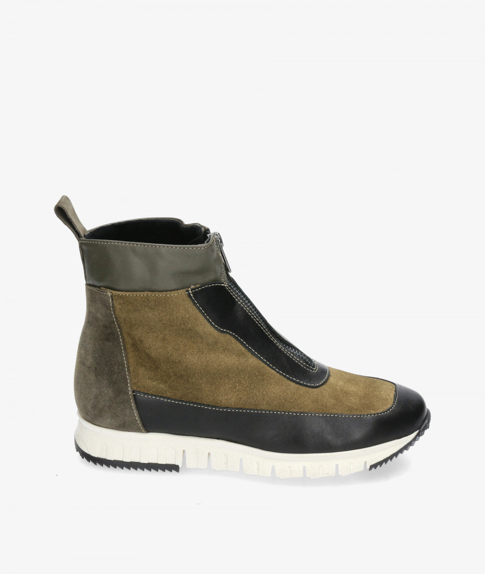 Botines pabloochoa.shoes  RAGO46 en serraje kaki