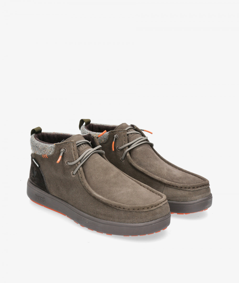New in Man Walk in Pitas