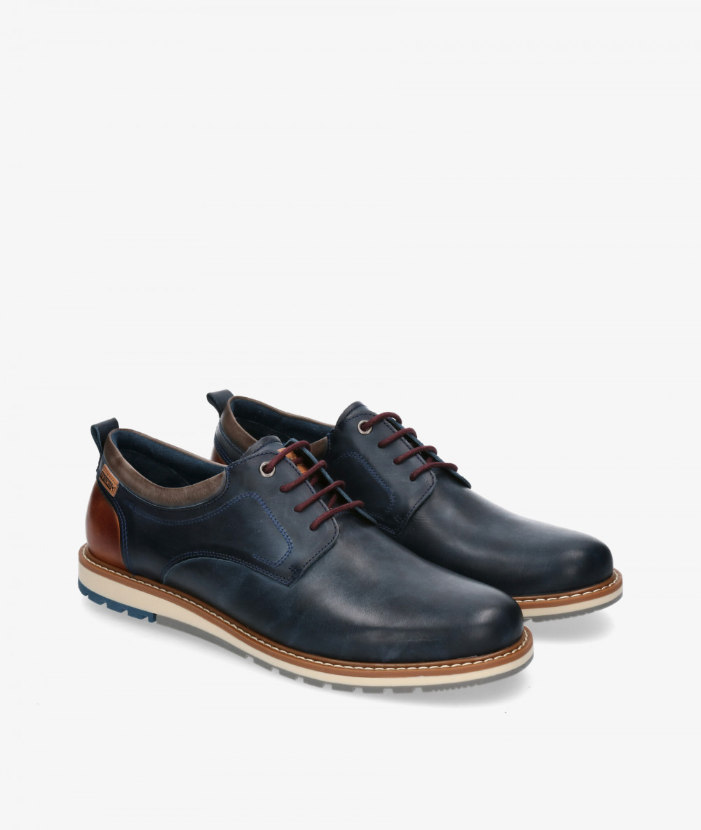 Zapatos casual Pikolinos M8J-4183 en azul marino Zapatos casual Pikolinos M8J-4183 en azul marino