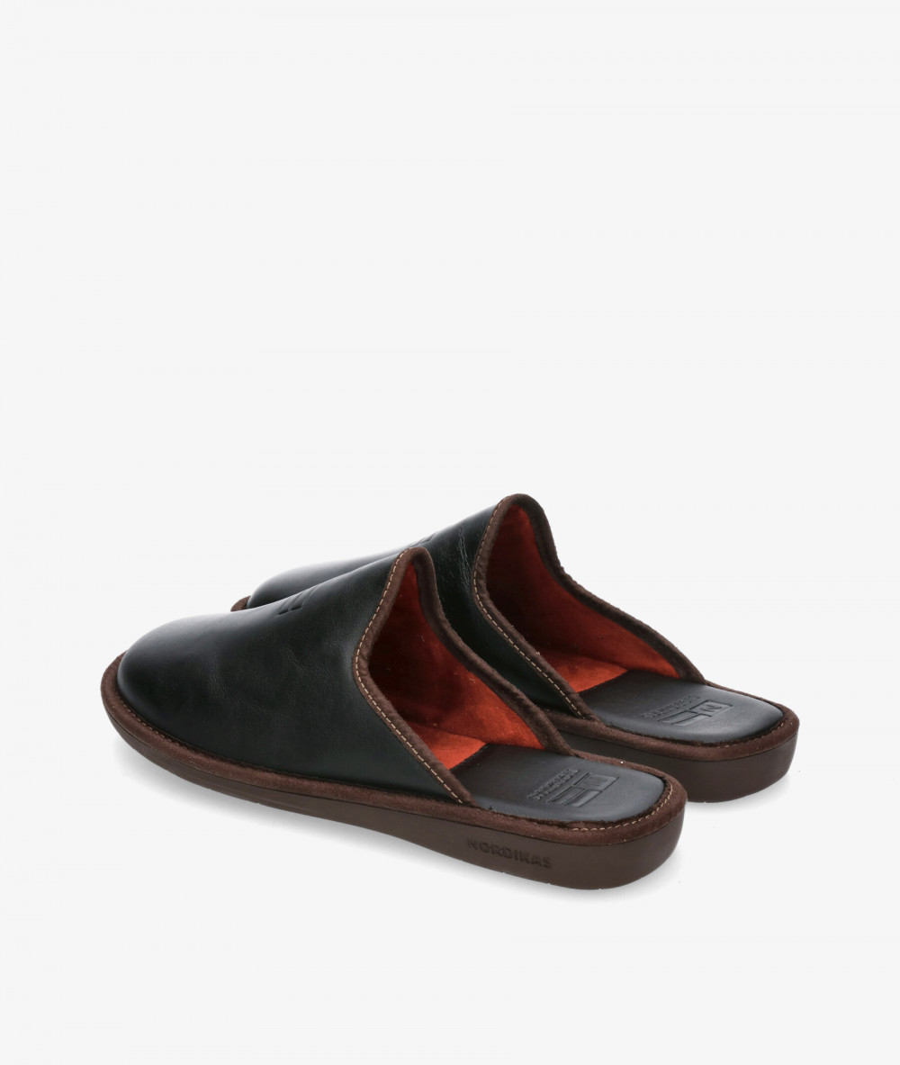 Zapatillas de casa Nordikas  188/F en negro Zapatillas de casa Nordikas  188/F en negro