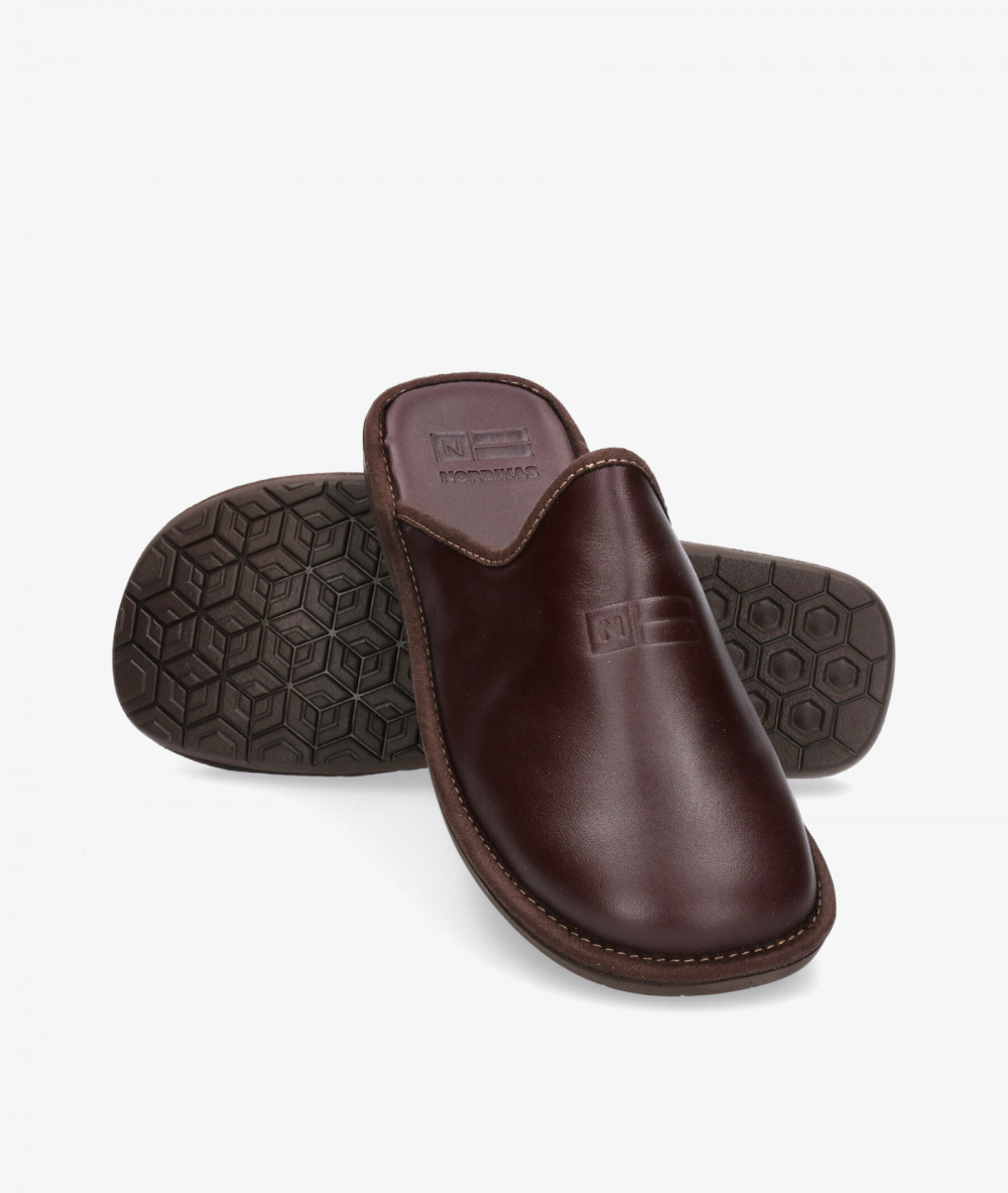 Zapatillas de casa Nordikas  188/F en burdeos Zapatillas de casa Nordikas  188/F en burdeos