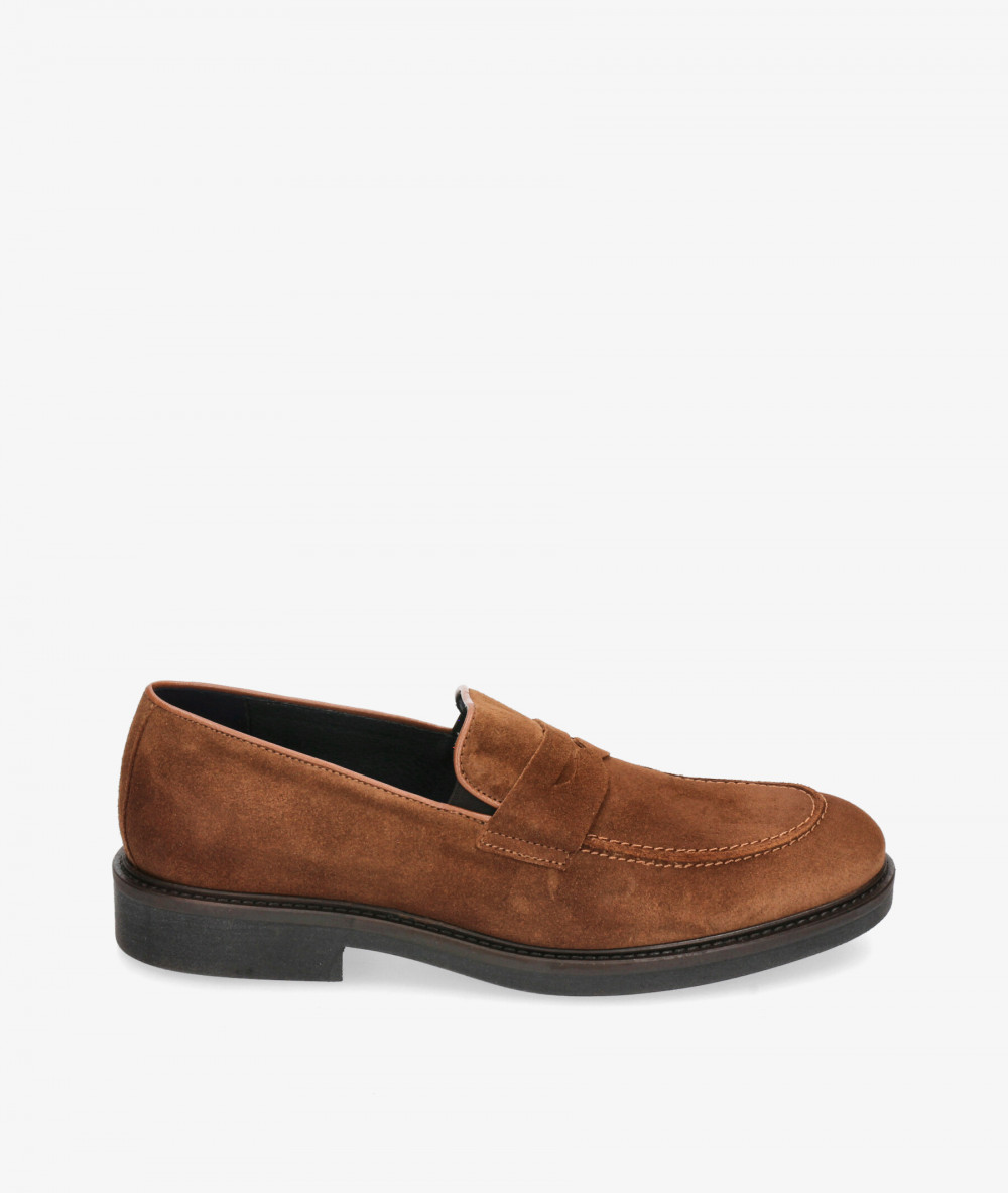 Zapatos de vestir Traveris 28092 en serraje marrón Zapatos de vestir Traveris 28092 en serraje marrón