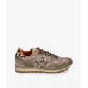 Taupe Taupe