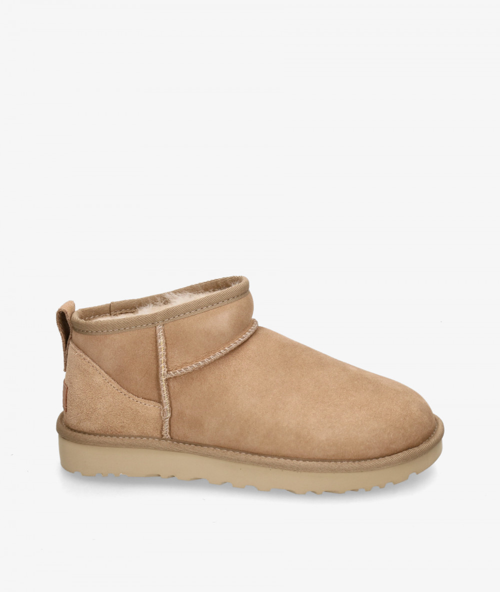Botines UGG CLASSIC ULTRA MINI en beige