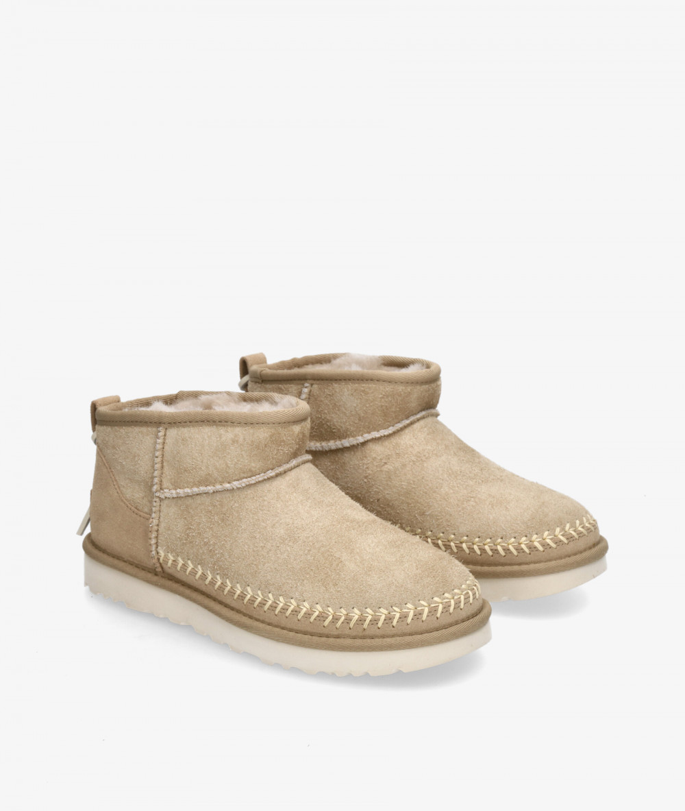 Botines UGG CLASSIC ULTRA MINI BIARRITZ en beige