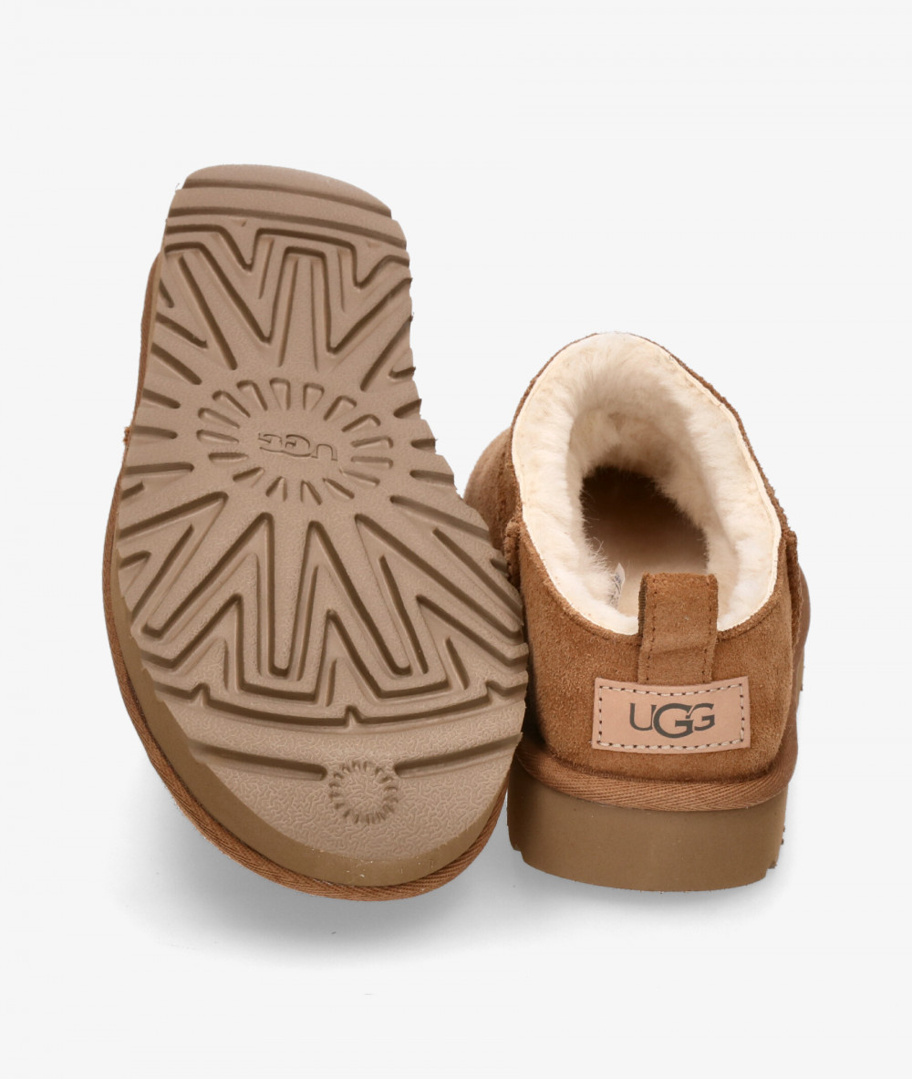 Zuecos UGG CLASSIC MICRO en cuero Zuecos UGG CLASSIC MICRO en cuero