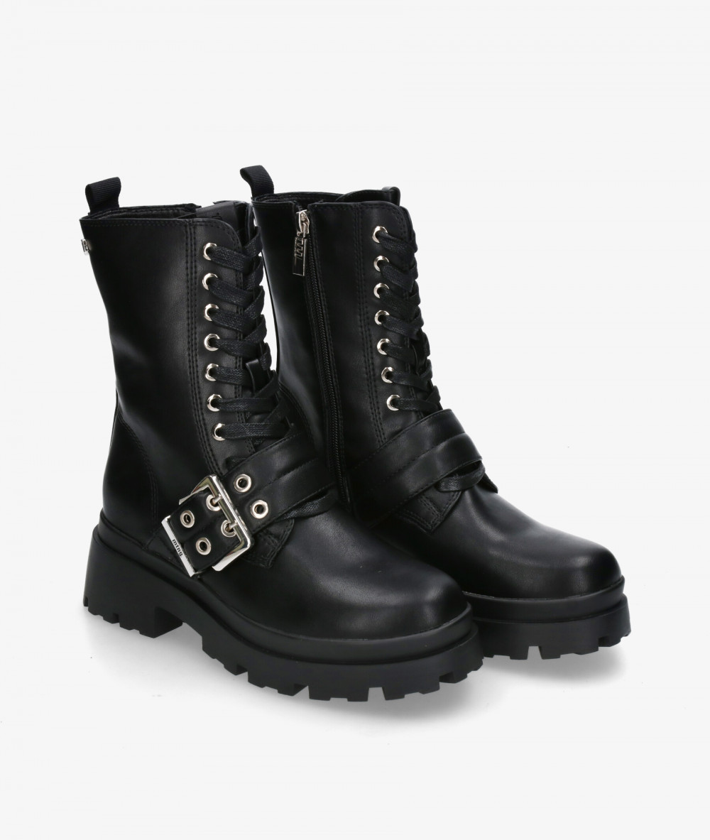 Botines Mustang  54654 en negro Botines Mustang  54654 en negro