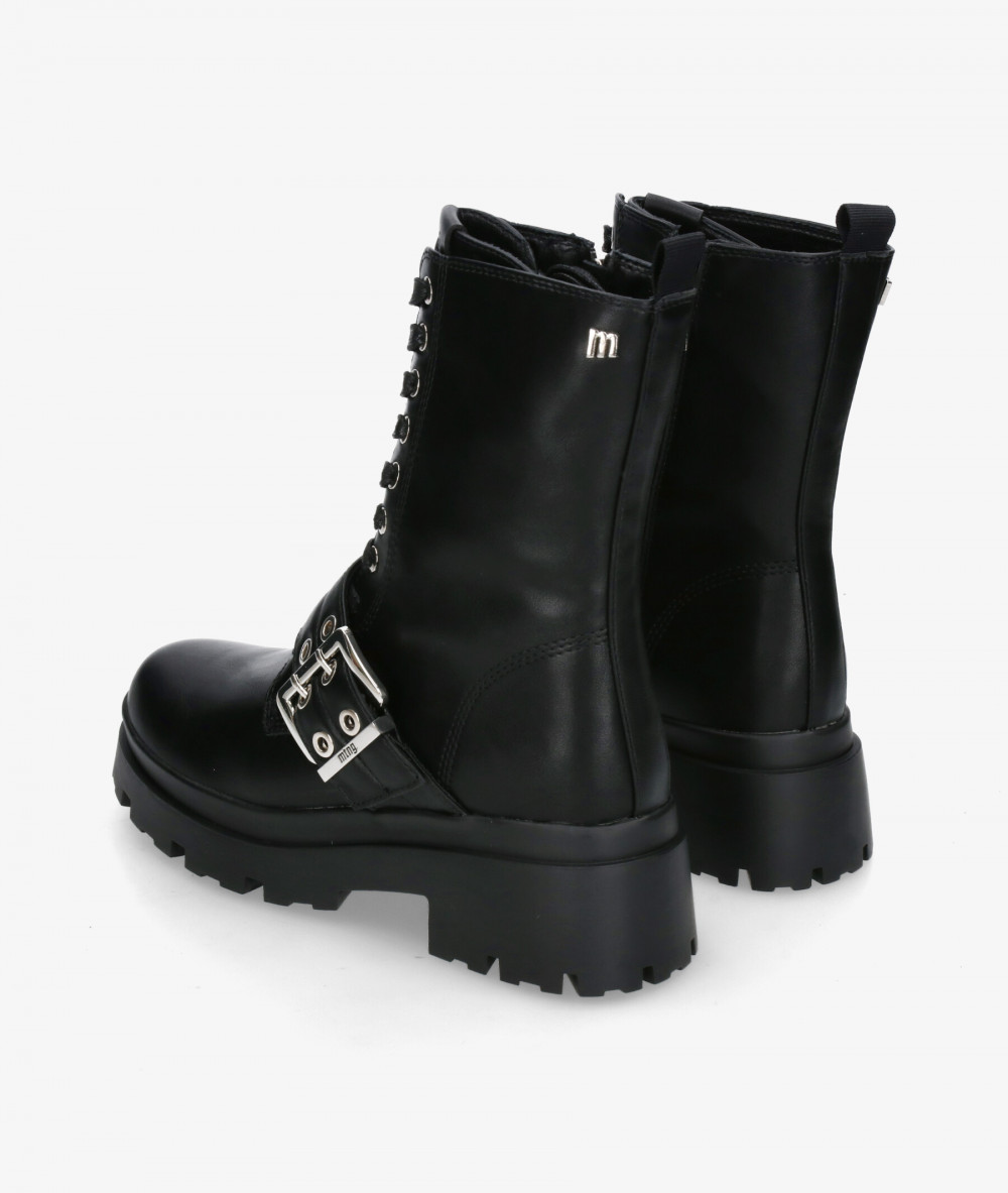 Botines Mustang  54654 en negro Botines Mustang  54654 en negro