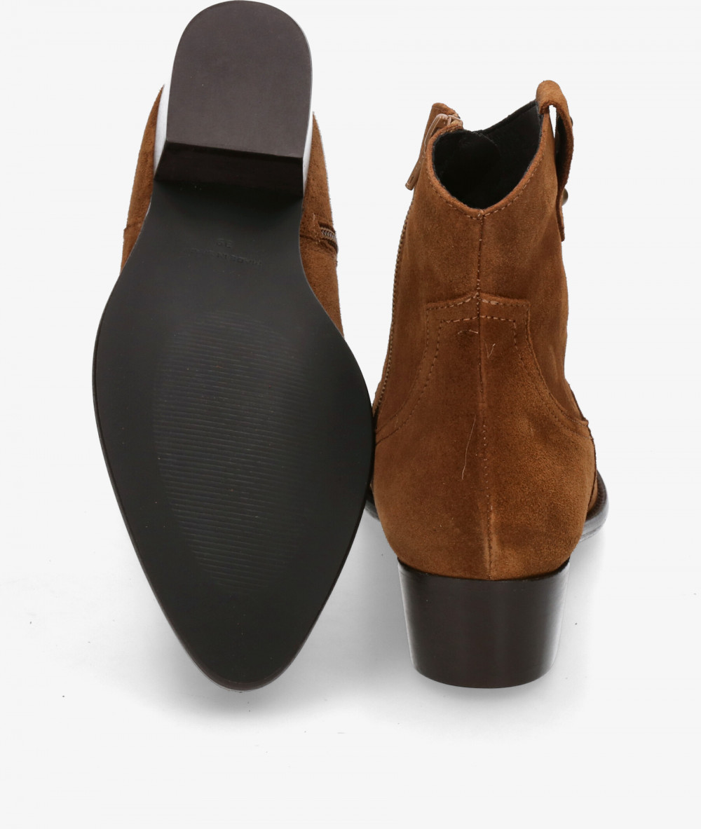 Botines PABLO8A- TDN  CALIOPE SB TACHAS en serraje libano  Botines PABLO8A- TDN  CALIOPE SB TACHAS en serraje libano
