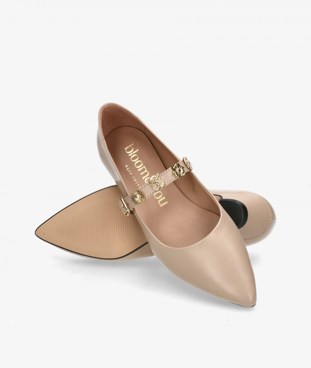 bloom&you Dress low heel shoes FRANCESCA in beige bloom&you Dress low heel shoes FRANCESCA in beige