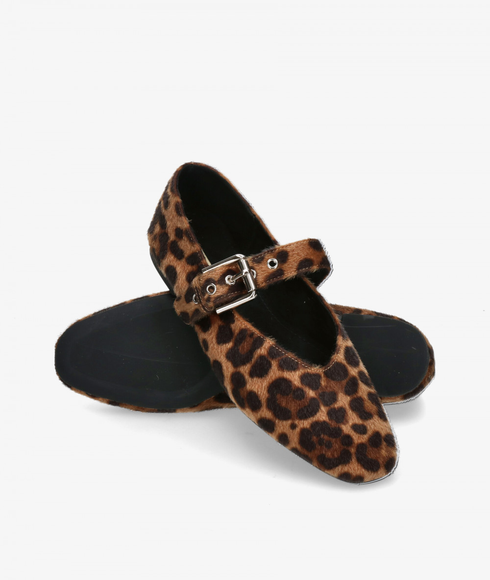 CORINA Mercedes M5625 in leopard print CORINA Mercedes M5625 in leopard print