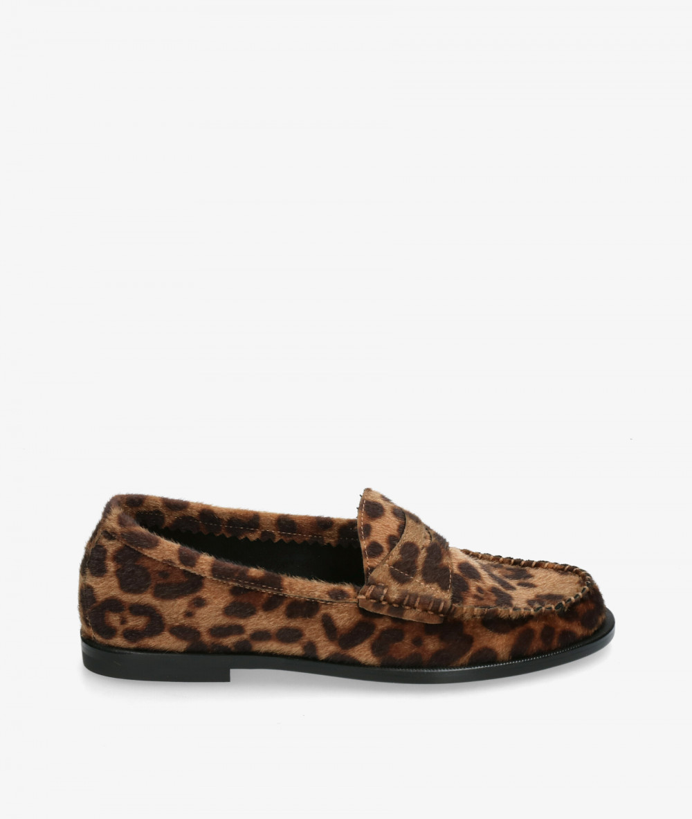 Mocasines CORINA M5696 en leopardo  Mocasines CORINA M5696 en leopardo