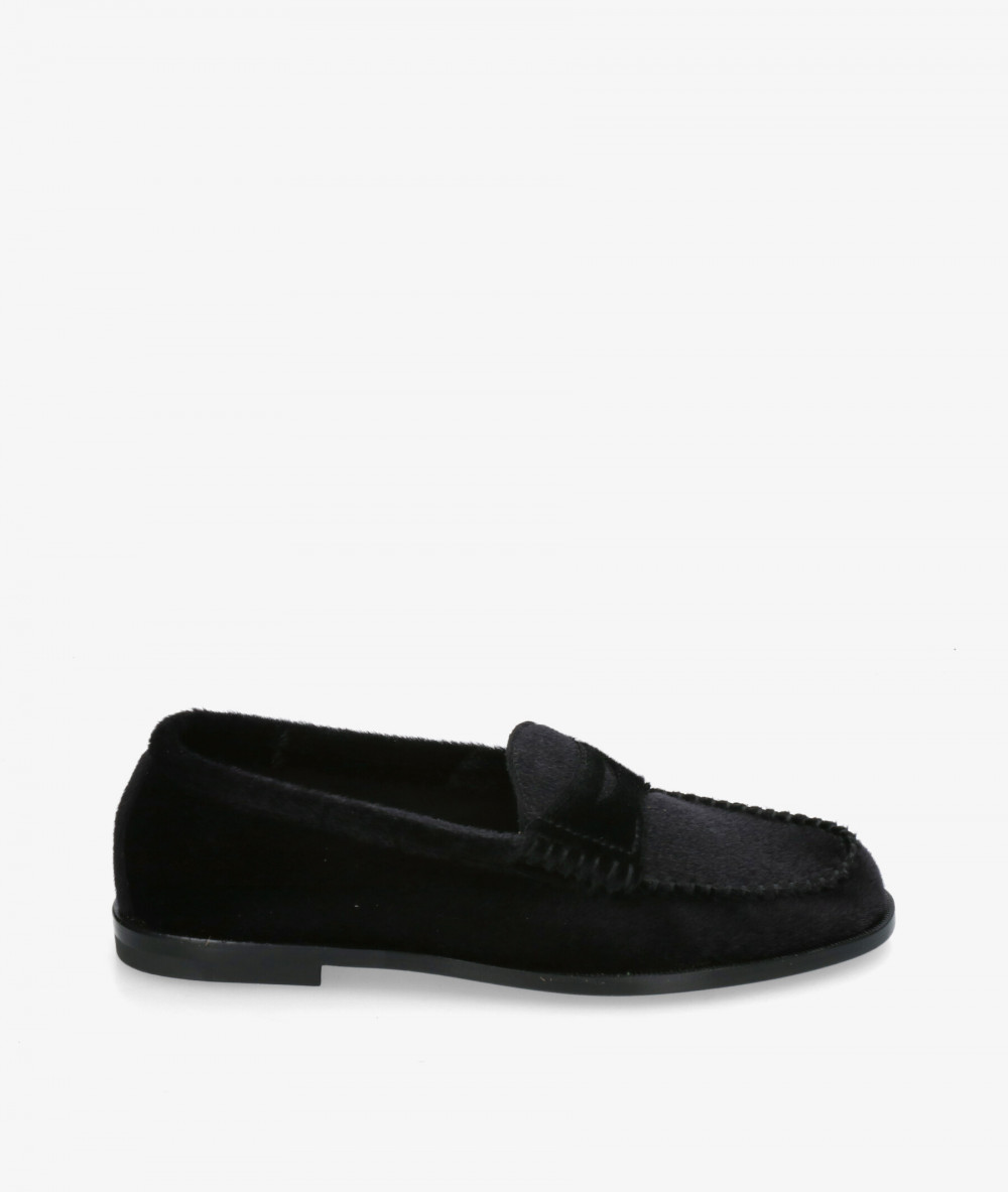 Mocasines CORINA M5696 en negro Mocasines CORINA M5696 en negro