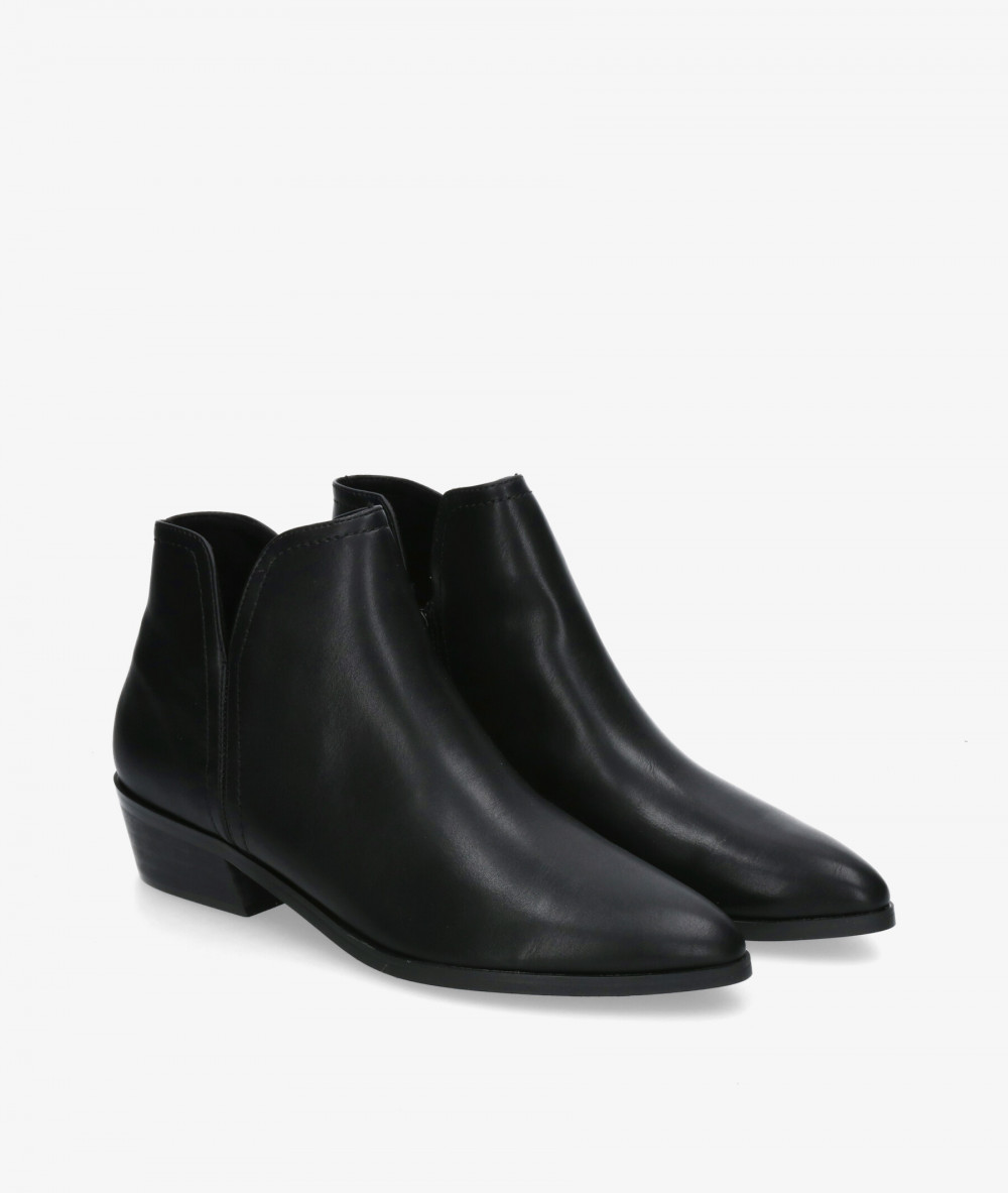 Botines CORINA M5791 en negro
