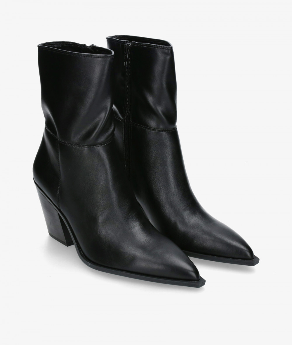 Botines CORINA  M5820 en negro Botines CORINA  M5820 en negro