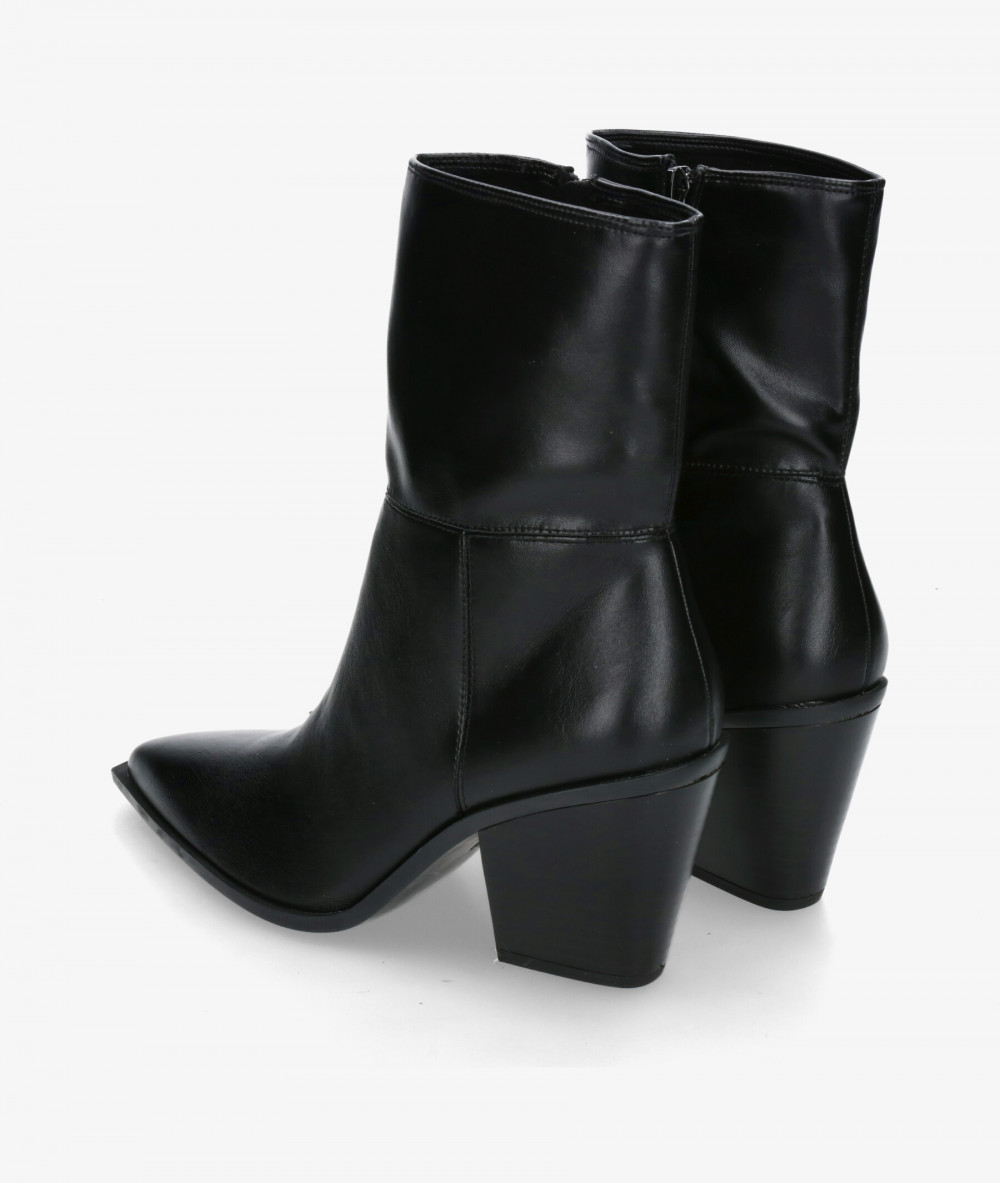 Botines CORINA M5820 en negro