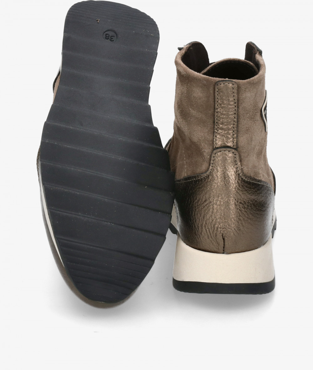 Deportivos bloom&you  AINA en taupe metalizado Deportivos bloom&you  AINA en taupe metalizado