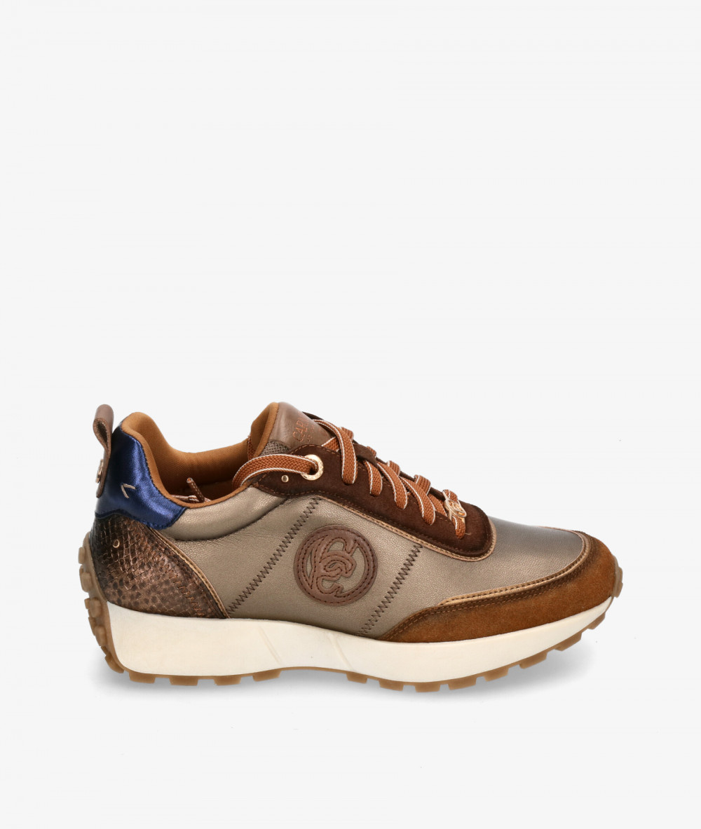 Deportivos Carmela  162699 en taupe metalizado Deportivos Carmela  162699 en taupe metalizado