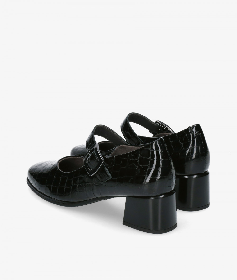 Pitillos Dress medium heel shoes 10821 in black patent leather Pitillos Dress medium heel shoes 10821 in black patent leather