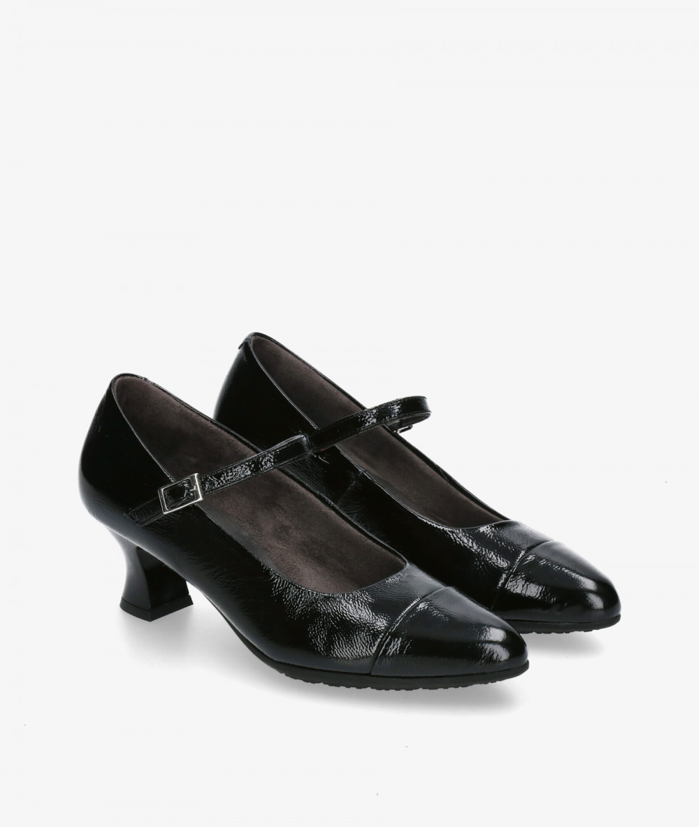 Pitillos Dress medium heel shoes 10851 in black patent leather Pitillos Dress medium heel shoes 10851 in black patent leather